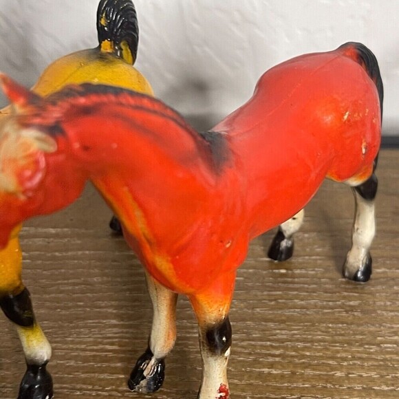 Vintage Pair of 2 1975 Imperial Tan Brown Chestnut Toy Horse Foals - Picture 4 of 9